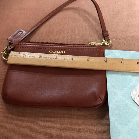 Coach wristlet - Picture 4 of 5
